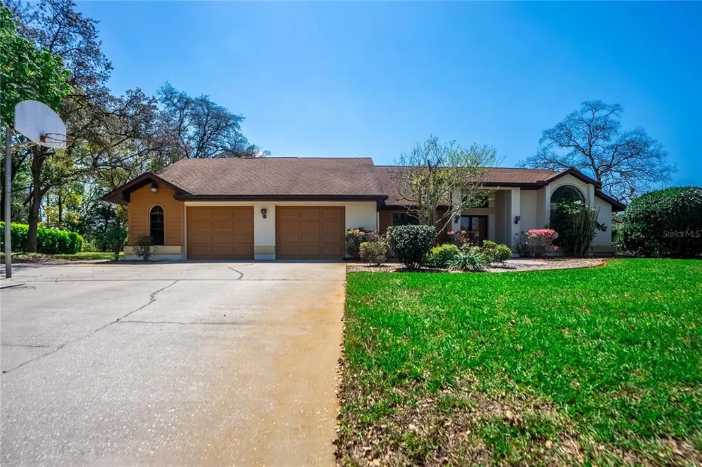 13208 Blue Water Court Hudson FL 34667