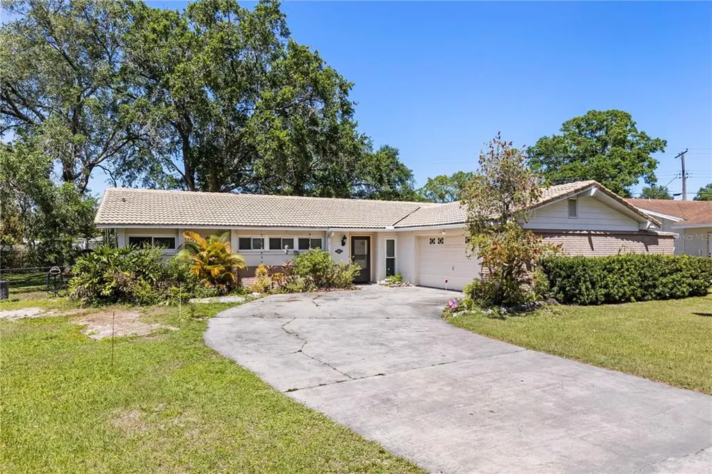 529 Queens Court Lakeland FL 33803