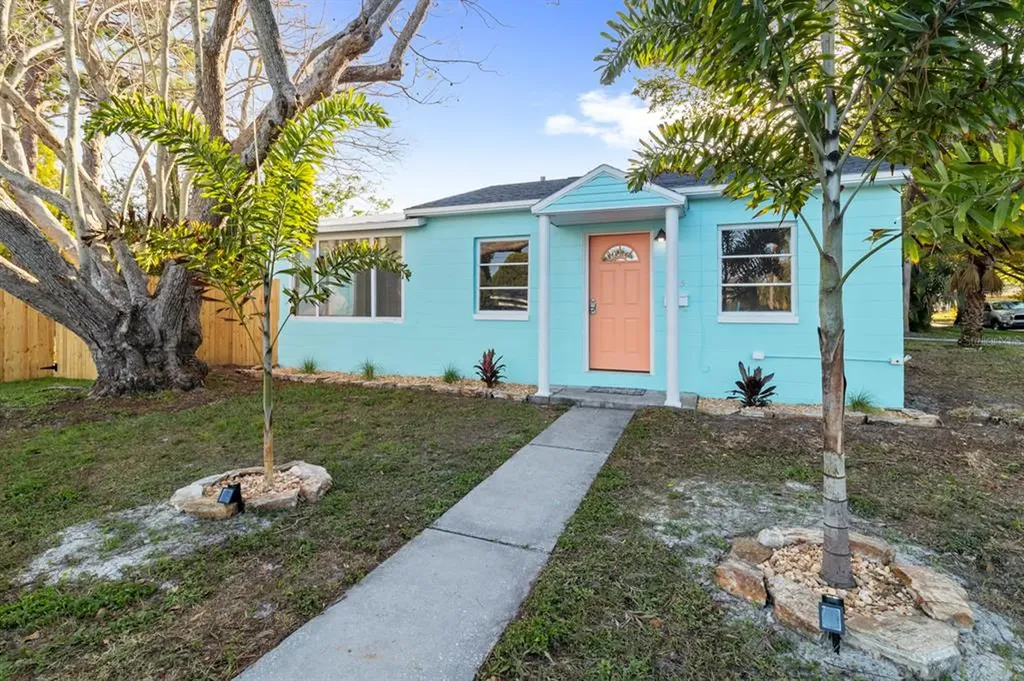 405 56th Street N St Petersburg FL 33710