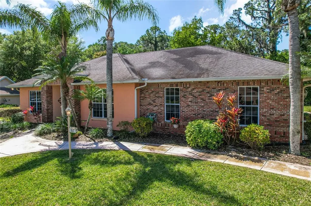 860 Vindale Road Tavares FL 32778