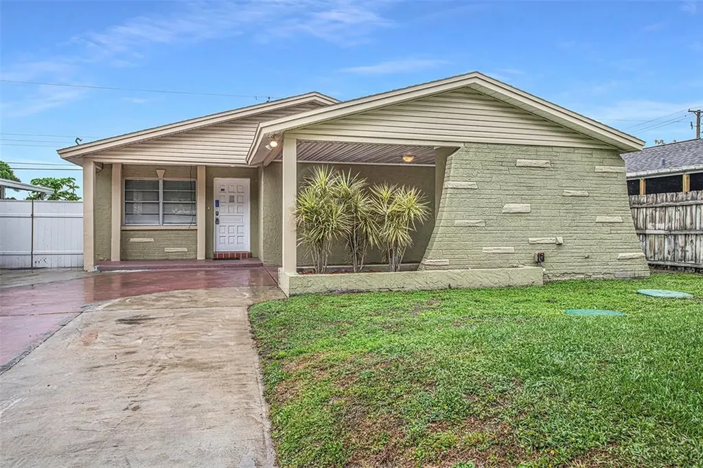 6220 N Grady Avenue Tampa FL 33614