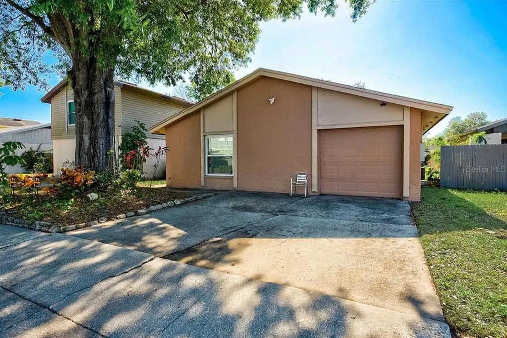 4819 Grove Point Drive Tampa FL 33624