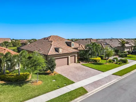 16931 Winthrop Place Bradenton FL 34202
