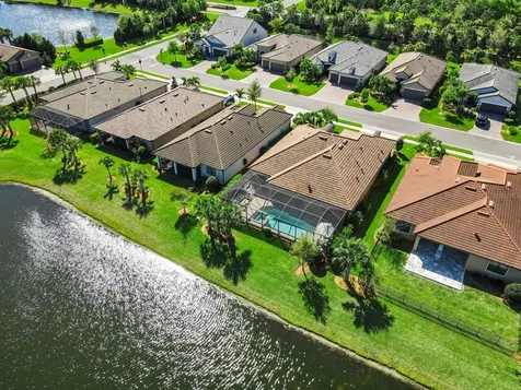 16931 Winthrop Place Bradenton FL 34202