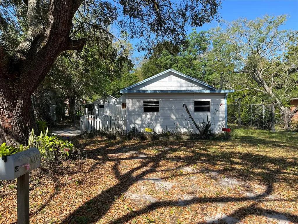 9406 N 18th Street Tampa FL 33612