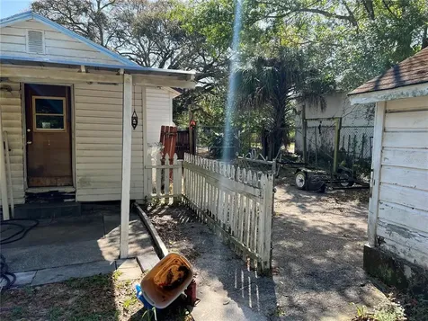 9406 N 18th Street Tampa FL 33612