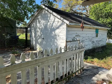 9406 N 18th Street Tampa FL 33612