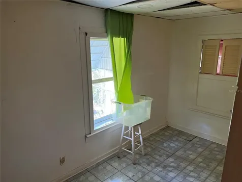 9406 N 18th Street Tampa FL 33612