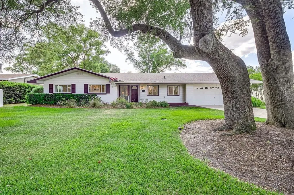 4215 Forest Hills Drive Lakeland FL 33813