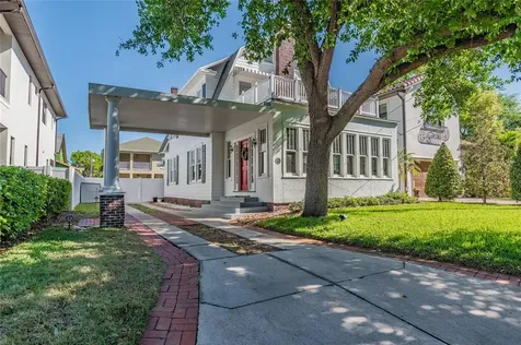 2903 W Estrella Street Tampa FL 33629