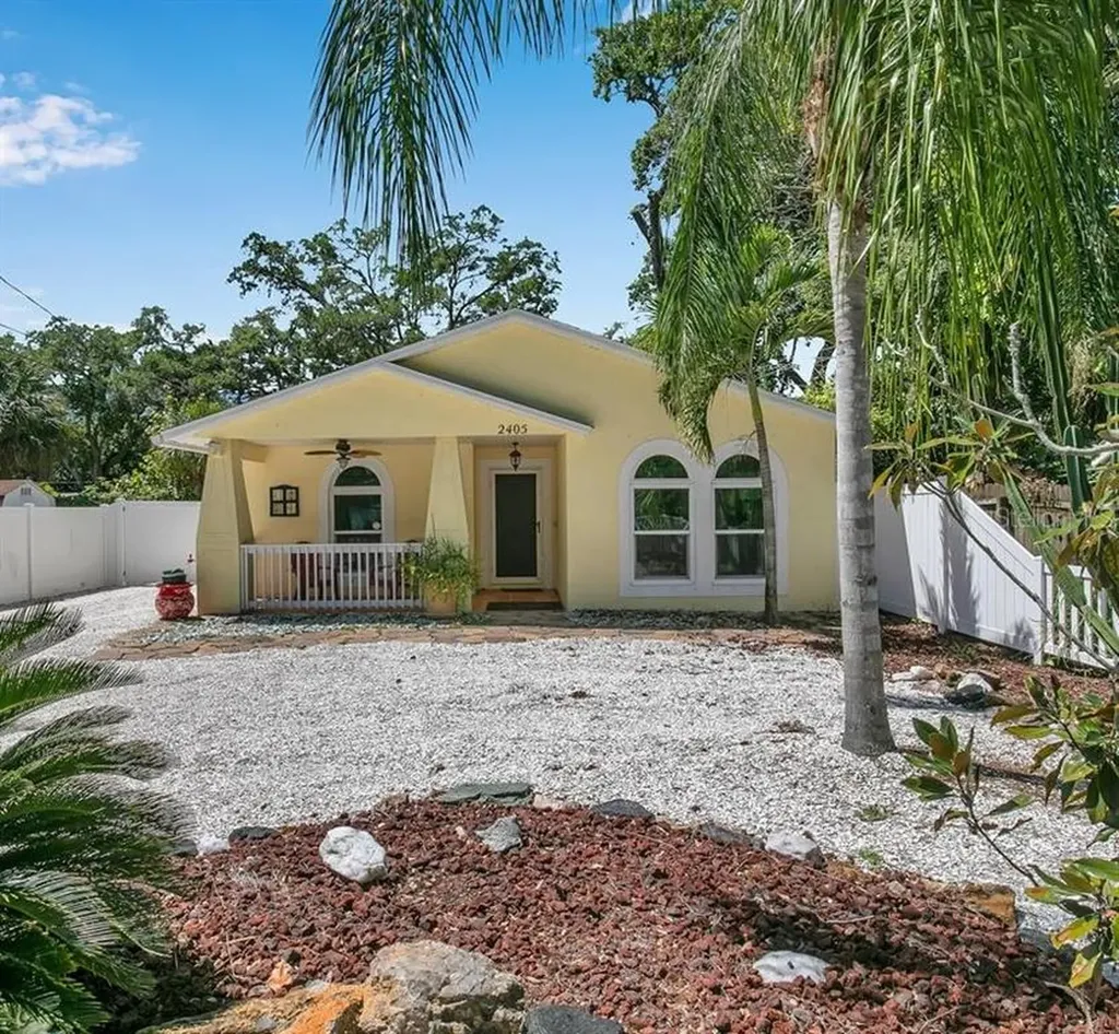 2405 York Street S Gulfport FL 33707