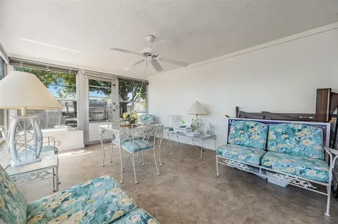 5252 Mosaic Drive Holiday FL 34690