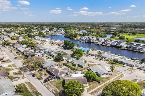 5252 Mosaic Drive Holiday FL 34690