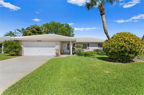 1983 Massachusetts Avenue NE St Petersburg FL 33703