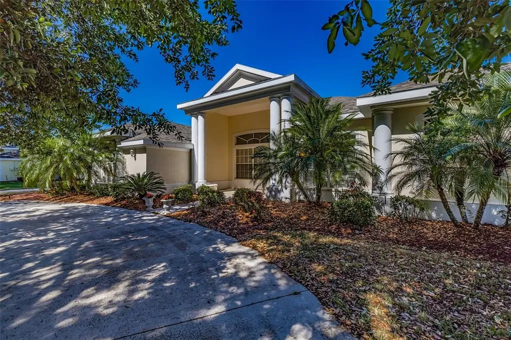 2307 Clubhouse Drive Plant City FL 33566