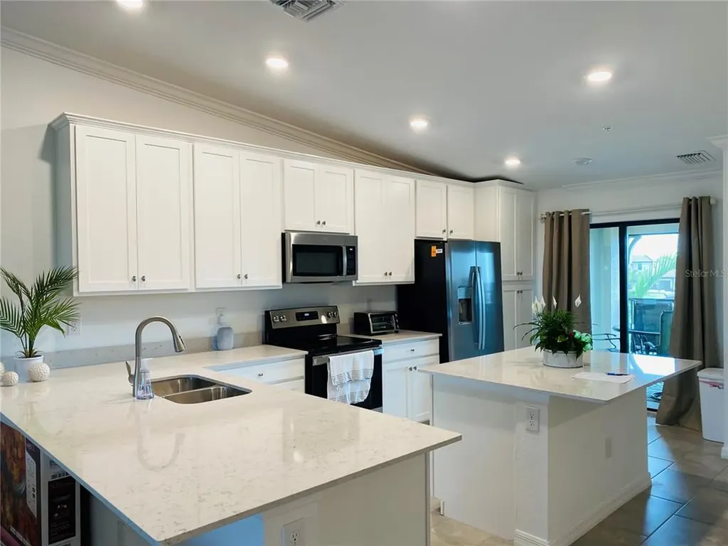5664 Palmer Circle Bradenton FL 34211