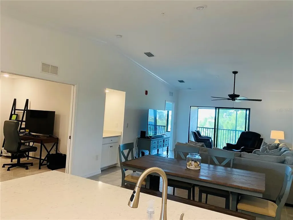 5664 Palmer Circle Bradenton FL 34211