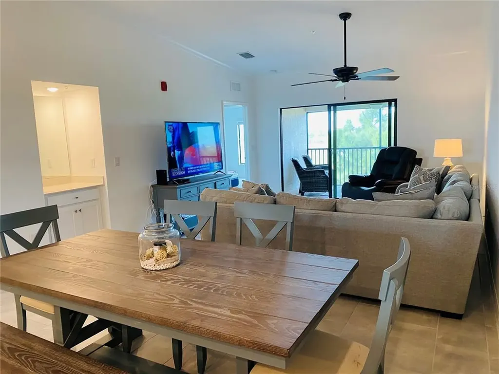 5664 Palmer Circle Bradenton FL 34211