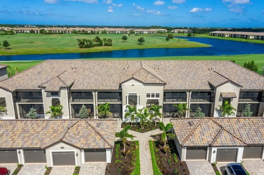 5664 Palmer Circle Bradenton FL 34211