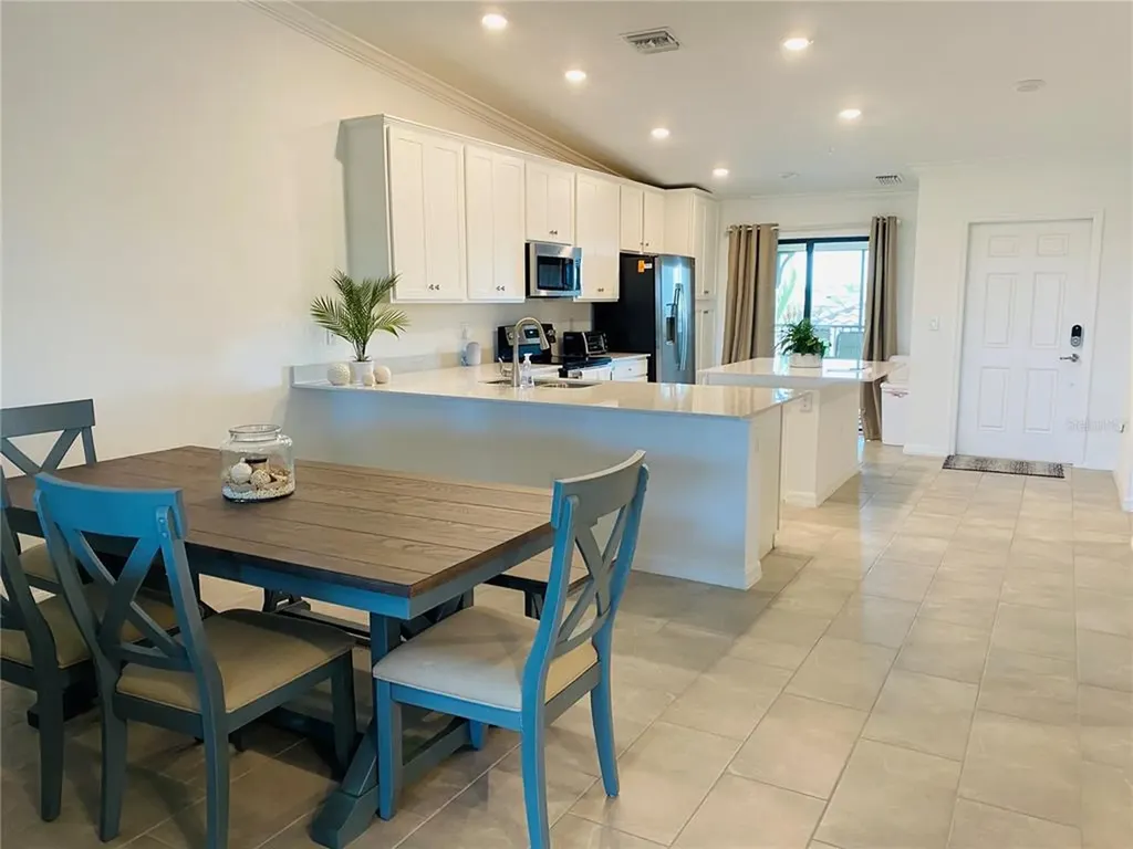5664 Palmer Circle Bradenton FL 34211