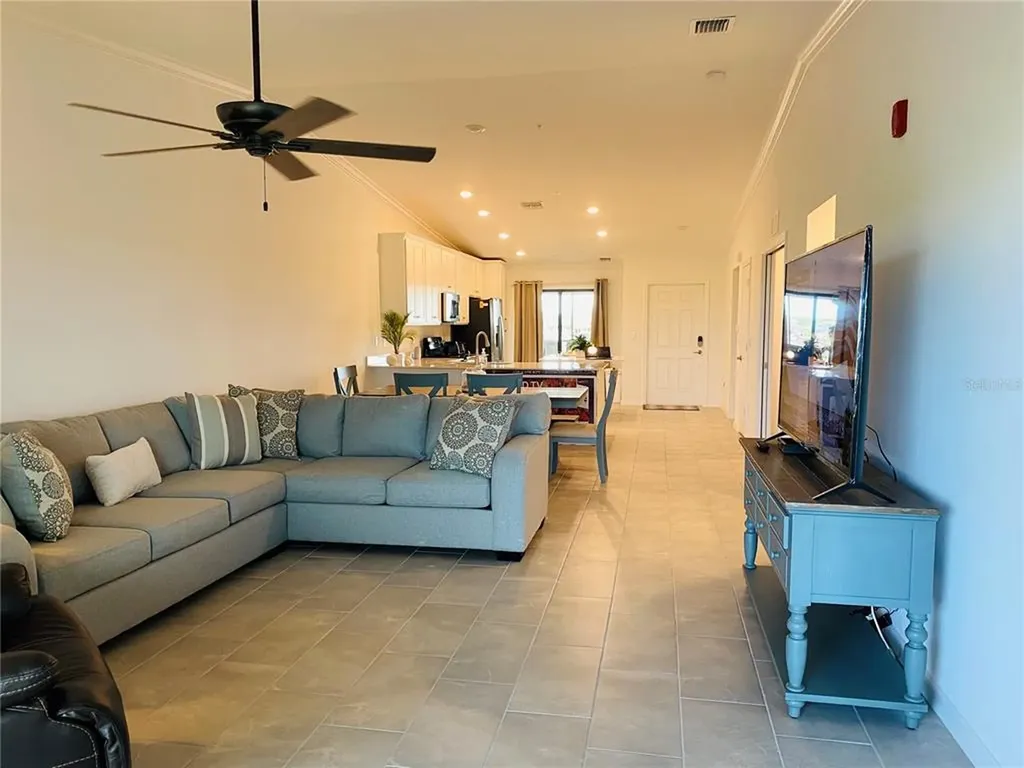 5664 Palmer Circle Bradenton FL 34211