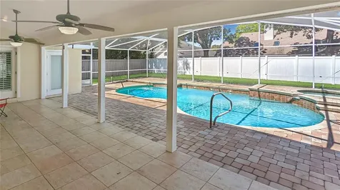 8015 Landgrove Court Orlando FL 32819