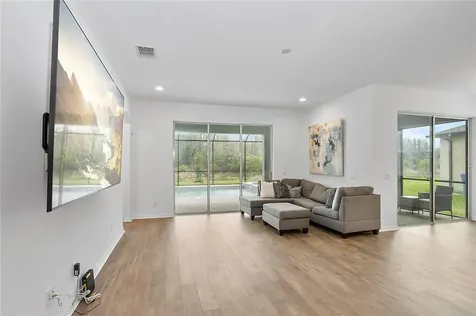 19443 Redwood Point Drive Tampa FL 33647