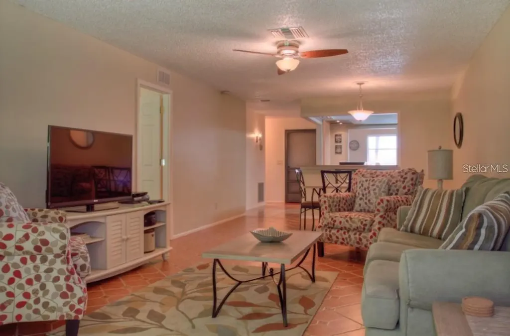 7062 W Country Club Drive N Sarasota FL 34243