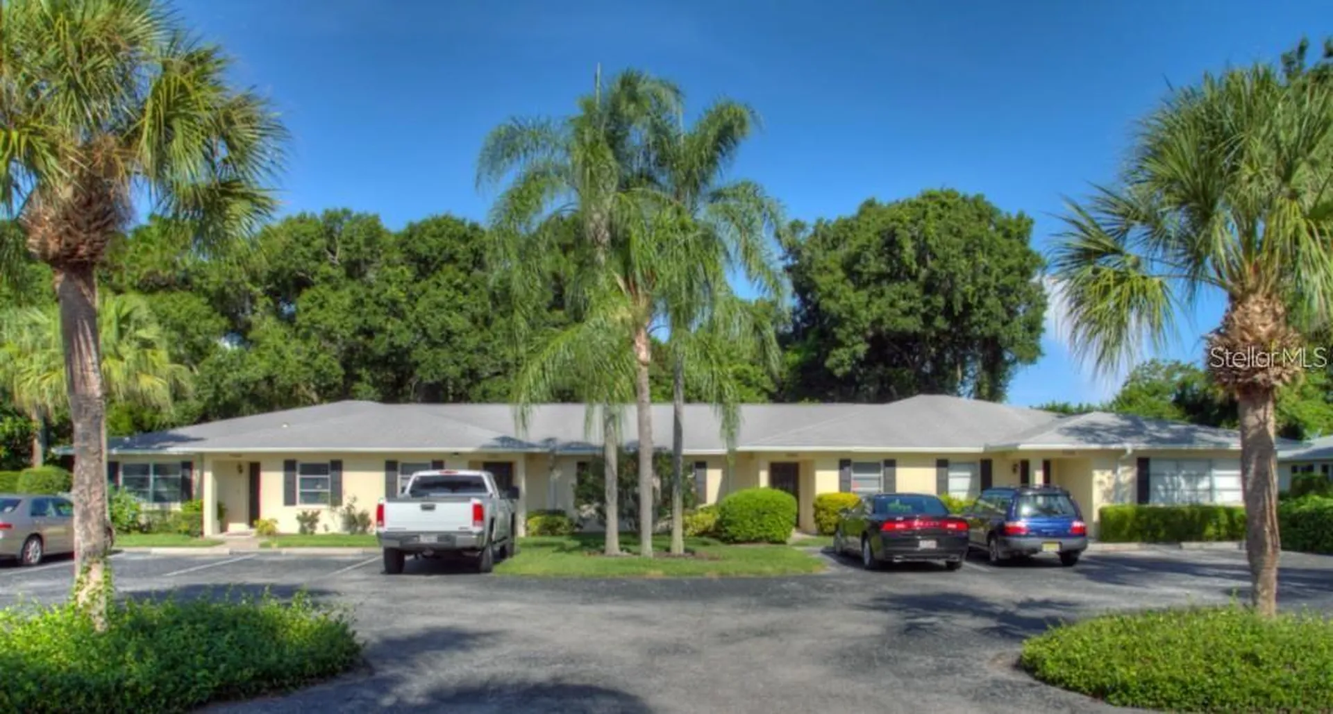 7062 W Country Club Drive N Sarasota FL 34243