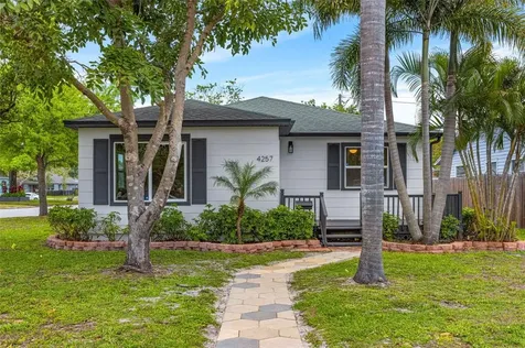 4257 Dartmouth Avenue N St Petersburg FL 33713
