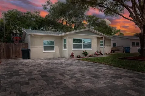 7255 37th Avenue N St Petersburg FL 33710