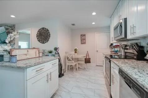 7255 37th Avenue N St Petersburg FL 33710