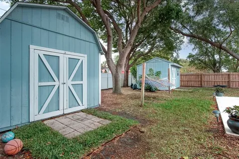 7255 37th Avenue N St Petersburg FL 33710