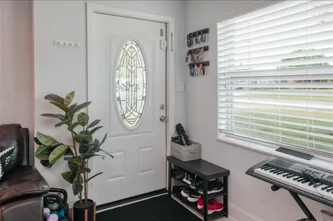 7255 37th Avenue N St Petersburg FL 33710