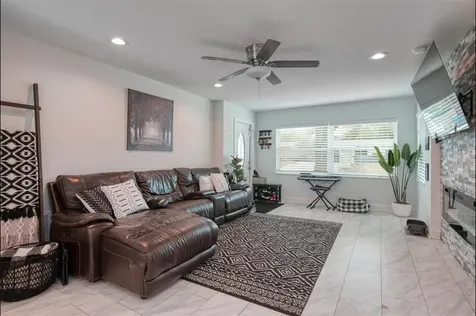 7255 37th Avenue N St Petersburg FL 33710