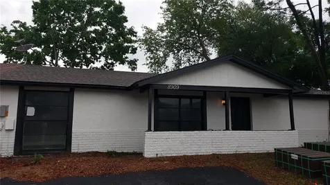 8909 Thousand Oaks Court Tampa FL 33634