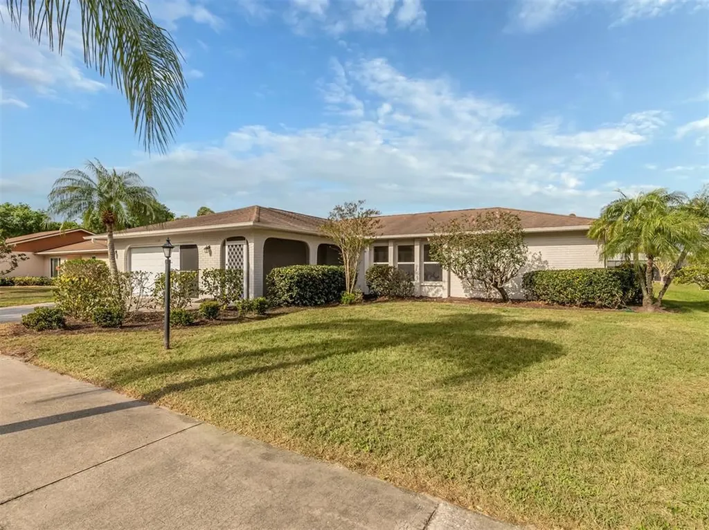 5140 Country Meadows Boulevard Sarasota FL 34235