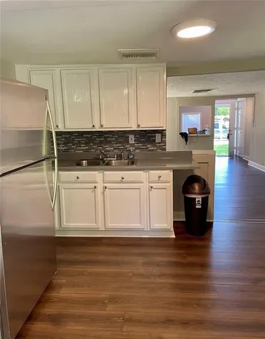 3219 55th Avenue N St Petersburg FL 33714