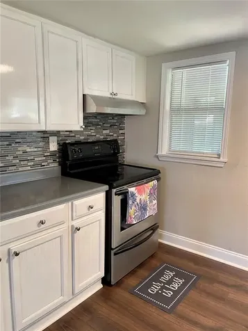 3219 55th Avenue N St Petersburg FL 33714