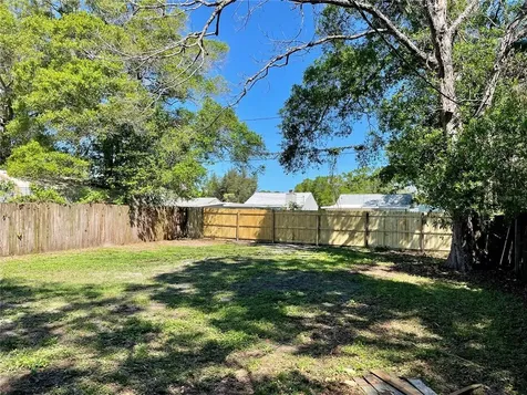 3219 55th Avenue N St Petersburg FL 33714