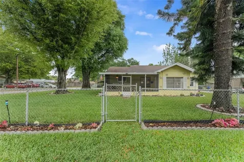 136 Prospect Avenue Winter Haven FL 33880