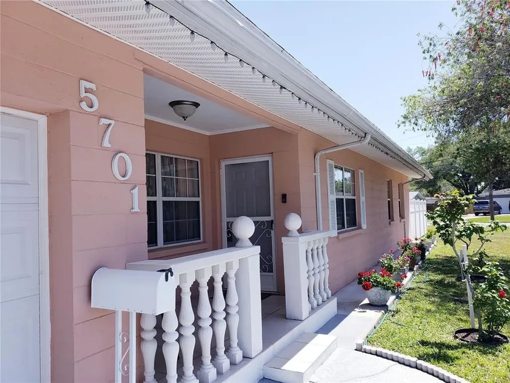 5701 Mangrove Street N St Petersburg FL 33703