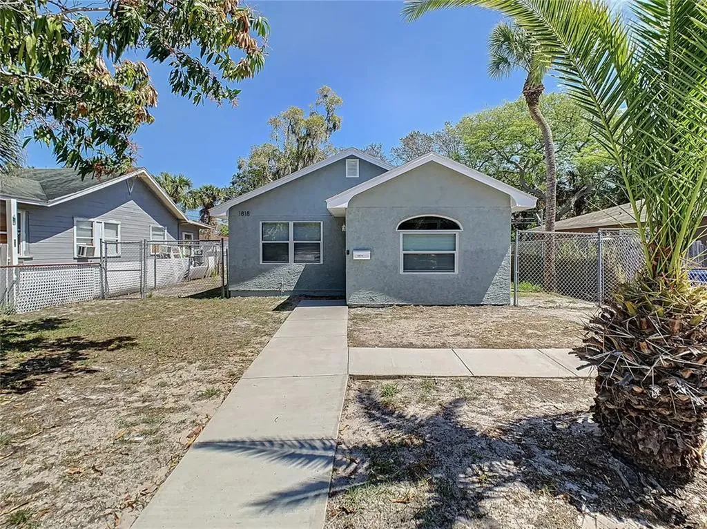 1818 Quincy Street S St Petersburg FL 33711