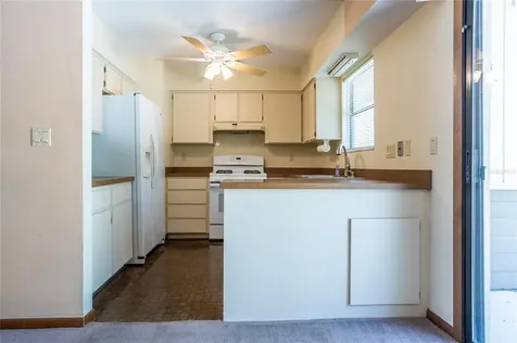 2706 NW 68th Avenue Gainesville FL 32653