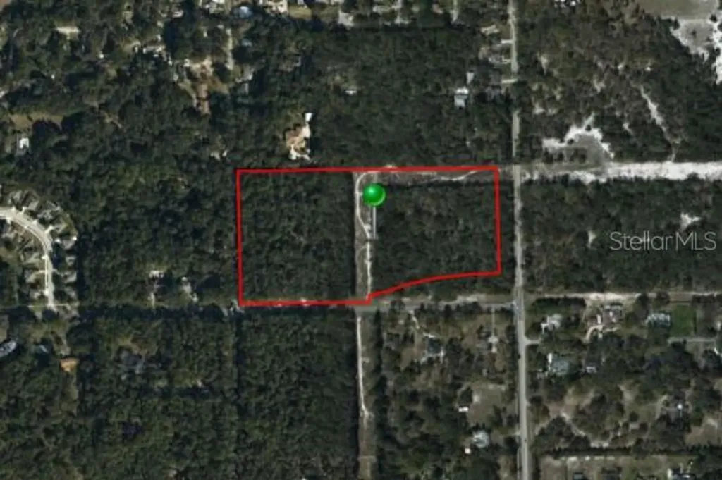 S Blue Lake Avenue Deland FL 32724