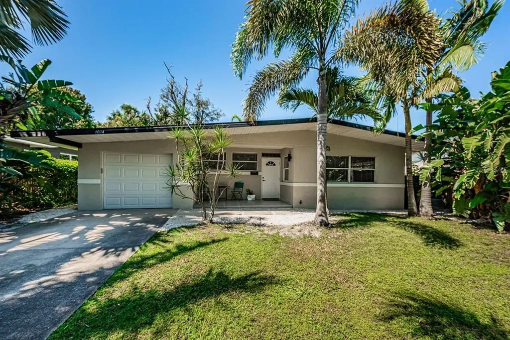 4034 Helena Street NE St Petersburg FL 33703