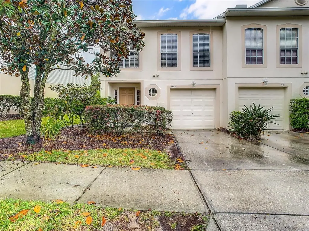9913 Ashburn Lake Drive Tampa FL 33610