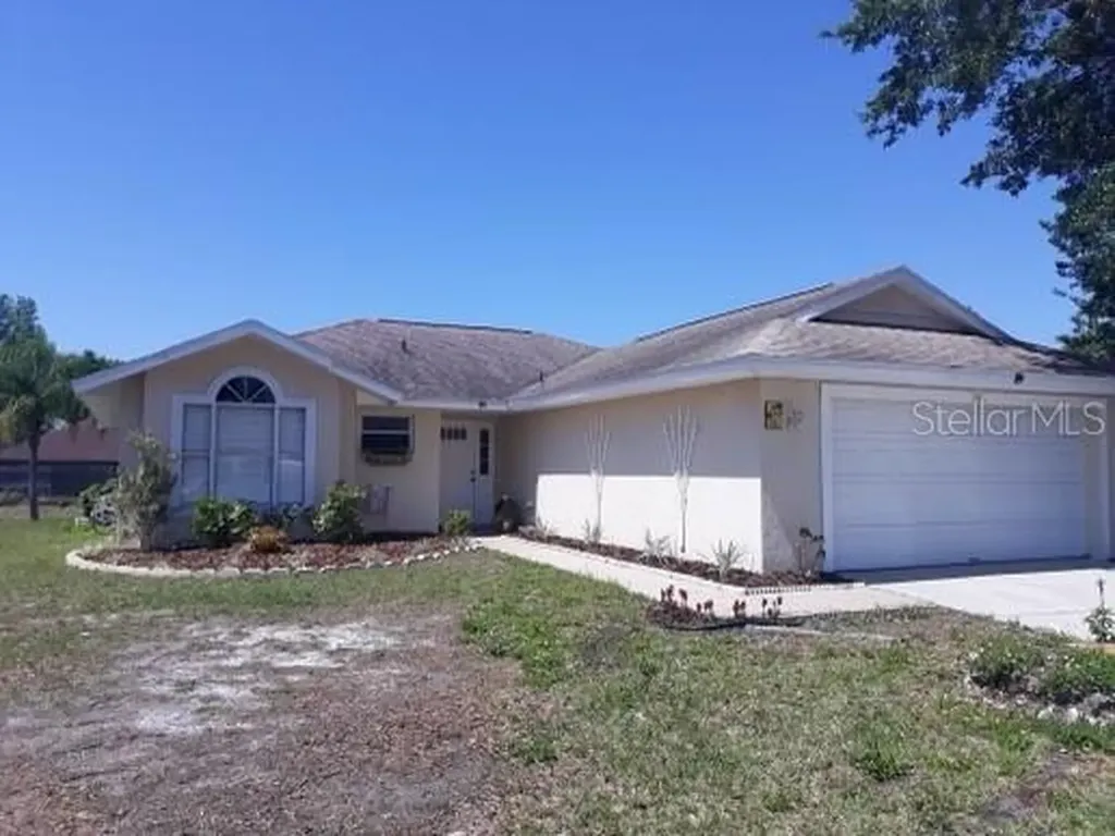 614 N Delmonte Court Kissimmee FL 34758