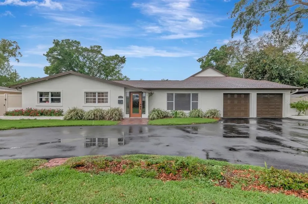 1288 Snell Isle Boulevard NE St Petersburg FL 33704