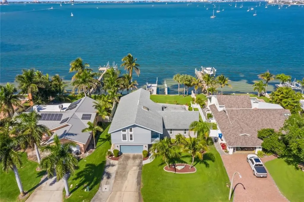 4401 45th Street S St Petersburg FL 33711